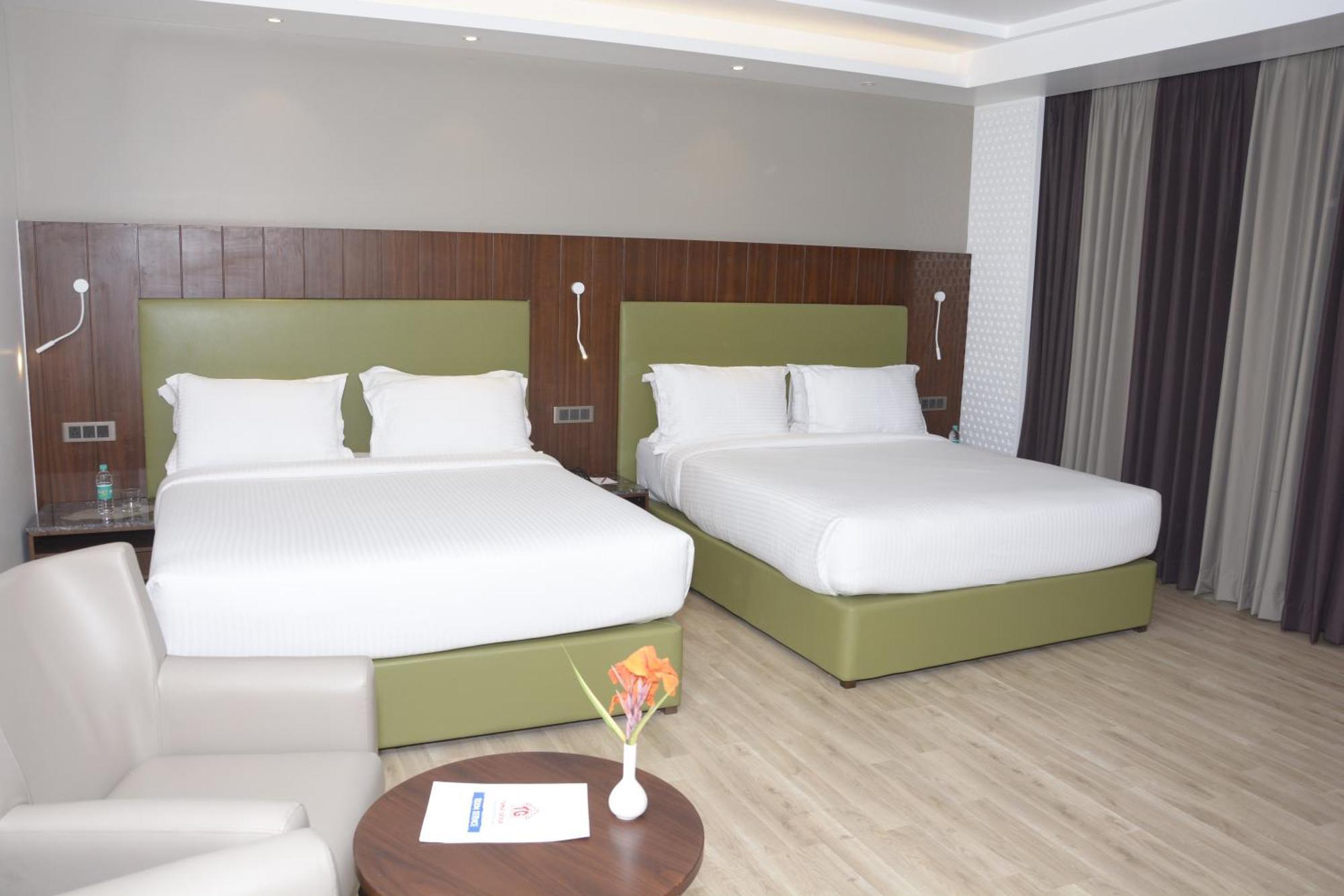 Tania President Inn Ширди Экстерьер фото